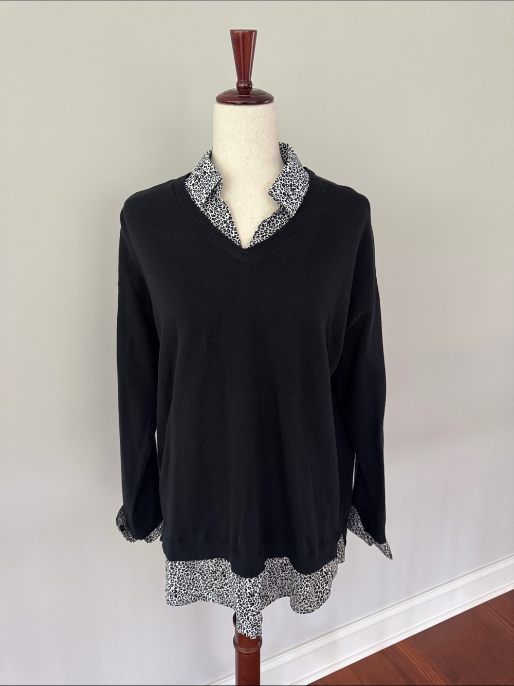 Adrianna Papell Black V-Neck Layered Sweater with Printed Collar and Hem